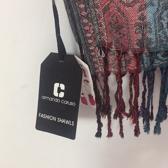 Armando Caruso Shawl/Scarf - Picture 3 of 5